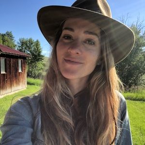 Meet your Posher, Christine